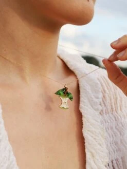 Wolf & Moon Apple Necklace In Red -Wolf & Moon apple necklace model 1 f35d6baa 35e4 49b5 9a34 ecf272467889