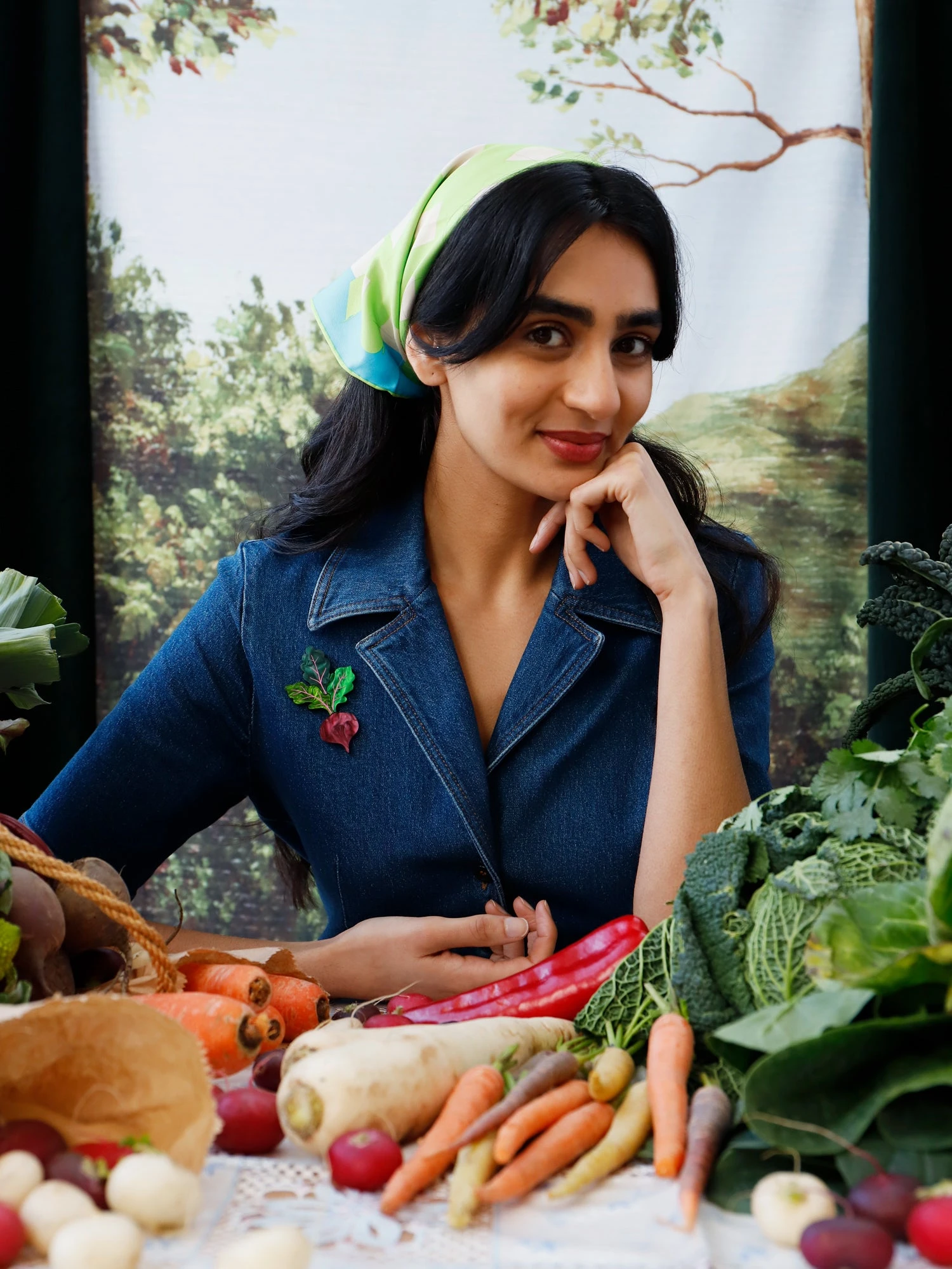 Wolf & Moon Beetroot Brooch 8 Wolf & Moon Beetroot Brooch - Image 7