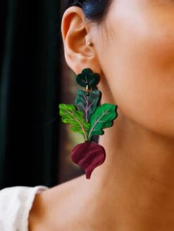 Wolf & Moon Beetroot Statement Earrings -Wolf & Moon beetroot statement earrings model 1