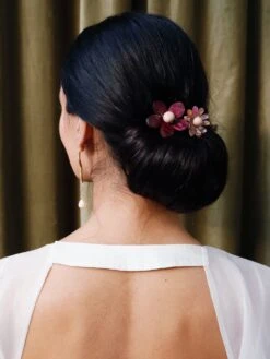 Wolf & Moon Blossom Hair Comb -Wolf & Moon blossom comb cherry model 1