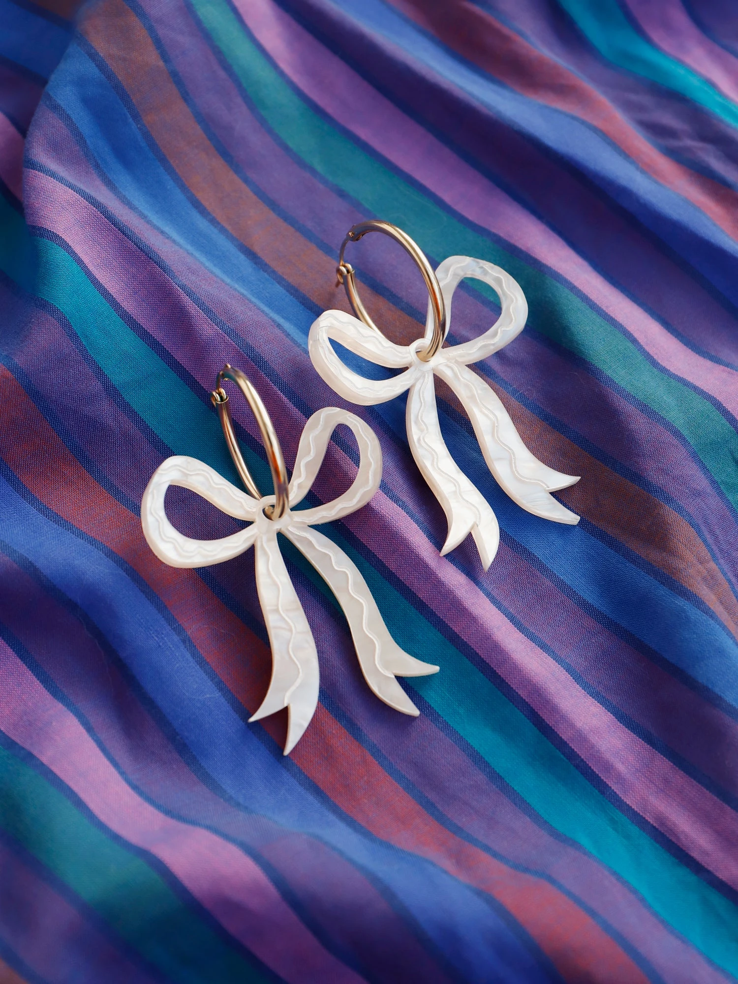 Wolf & Moon Bow Hoops In Cream 11 Wolf & Moon Bow Hoops In Cream - Image 9