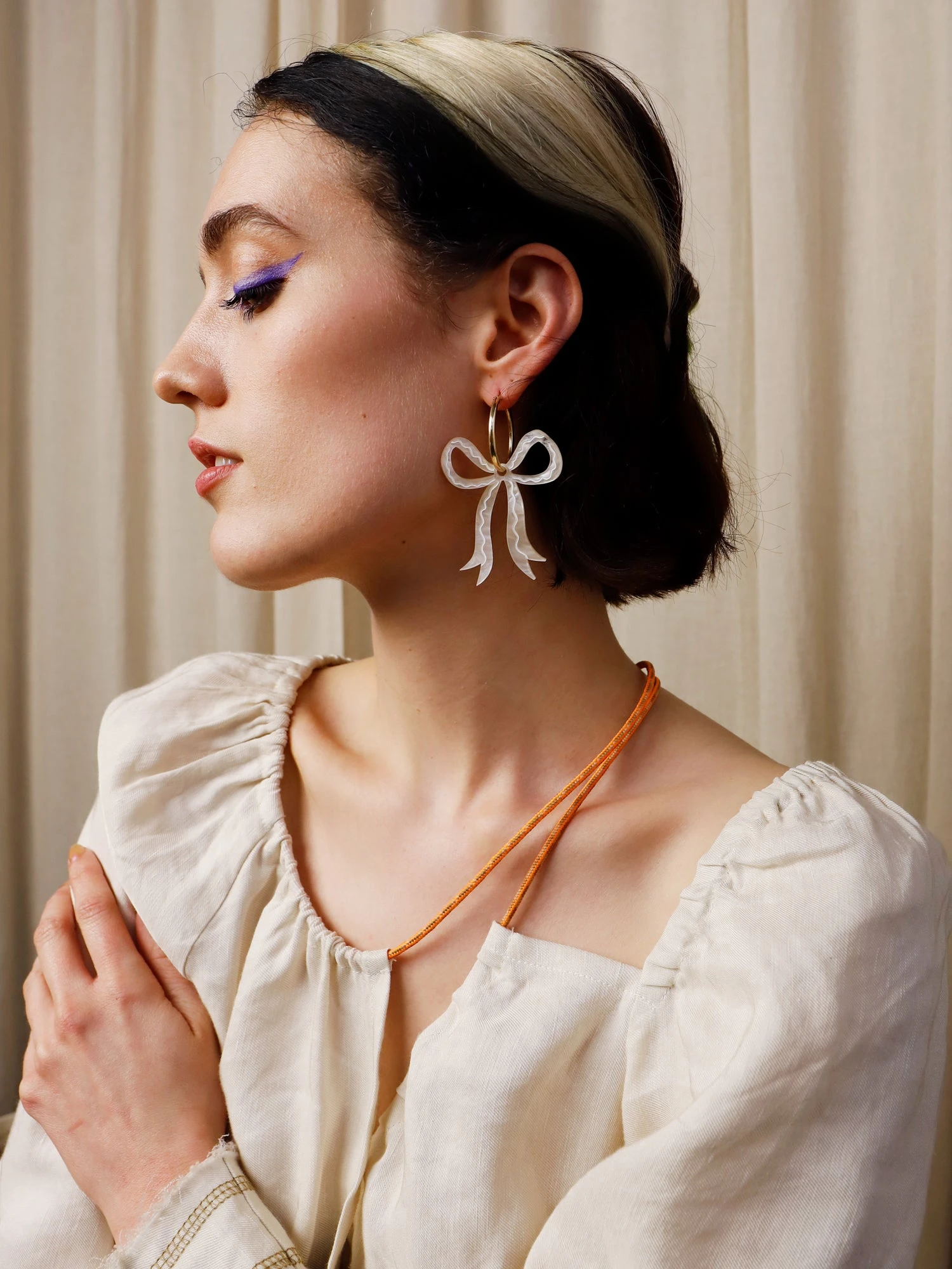 Wolf & Moon Bow Hoops In Cream 4 Wolf & Moon Bow Hoops In Cream - Image 2