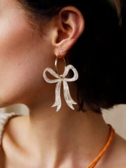 Wolf & Moon Bow Hoops In Cream 16 Wolf & Moon Bow Hoops In Cream -Wolf & Moon bow hoops cream model 3