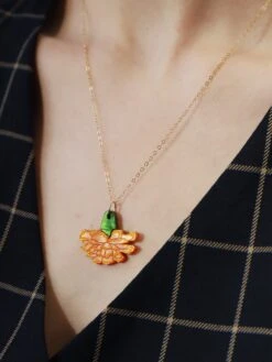 Wolf & Moon Calendula Necklace -Wolf & Moon calendula necklace model 2