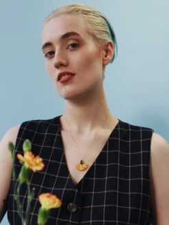 Wolf & Moon Calendula Necklace -Wolf & Moon calendula necklace model 3