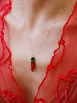 Wolf & Moon Chilli Pepper Necklace -Wolf & Moon chilli pepper necklace model 1