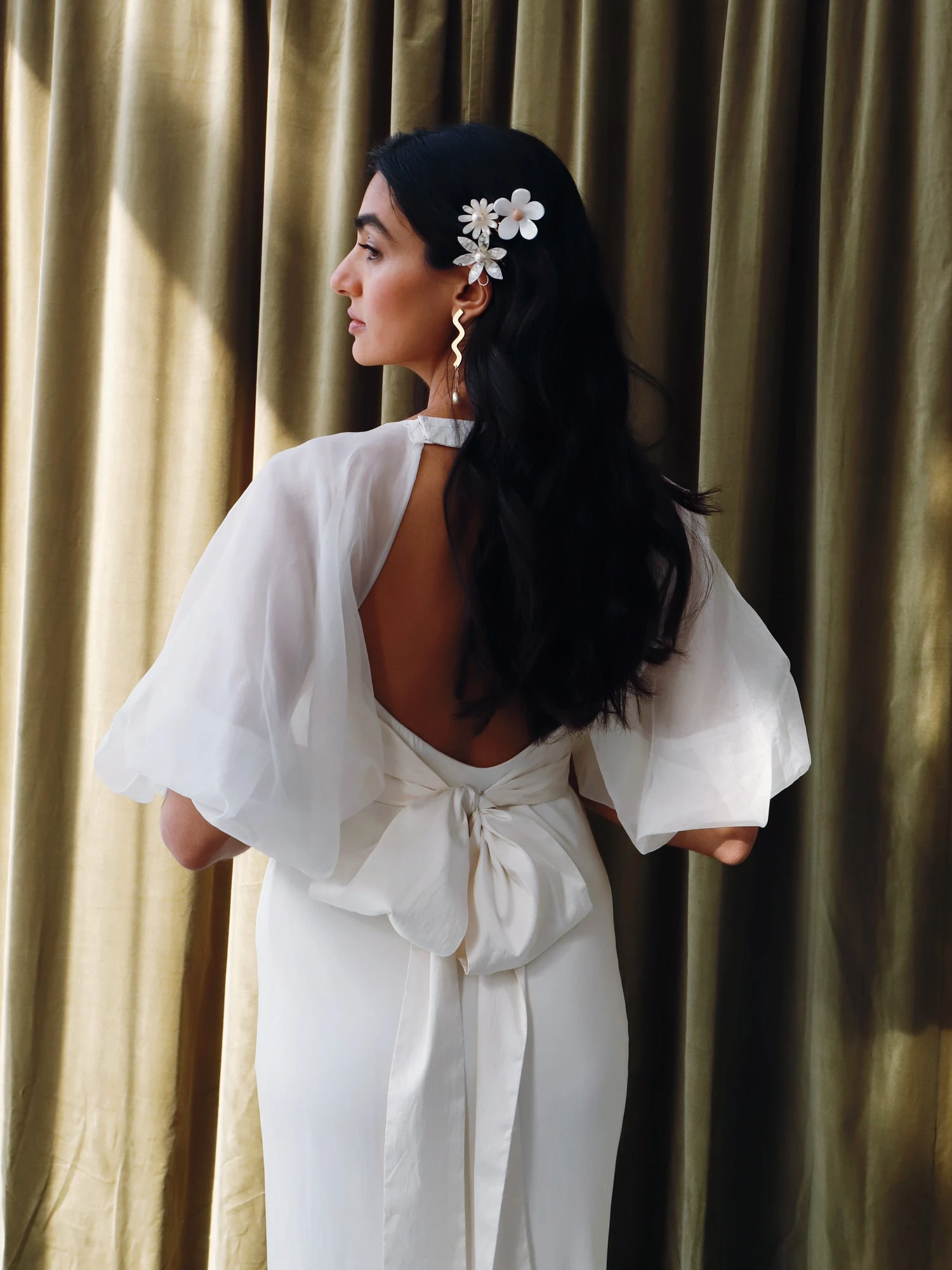 Wolf & Moon Meadow Comb Set In White 5 Wolf & Moon Meadow Comb Set In White - Image 3