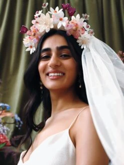 Wolf & Moon Meadow Headpiece In Dusky Pink -Wolf & Moon meadow headpiece dusky pink model 2