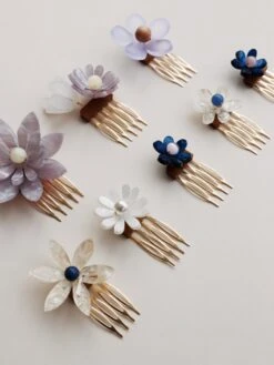 Wolf & Moon Meadow Comb Set In Lilac/Blue 18 Wolf & Moon Meadow Comb Set In Lilac/Blue -Wolf & Moon meadow set lilac blue lifestyle 1