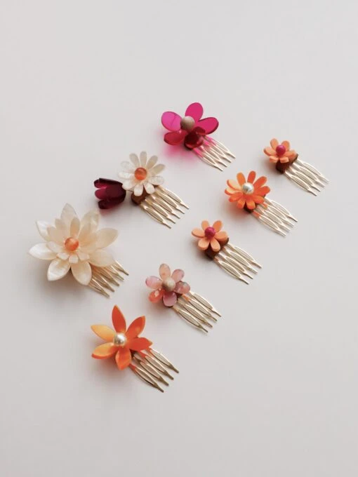 Wolf & Moon Meadow Comb Set In Pink/Orange -Wolf & Moon meadow set pink orange lifestyle 3