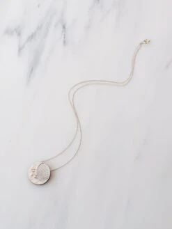 Wolf & Moon Moon Necklace - Silver -Wolf & Moon moon necklace silver up