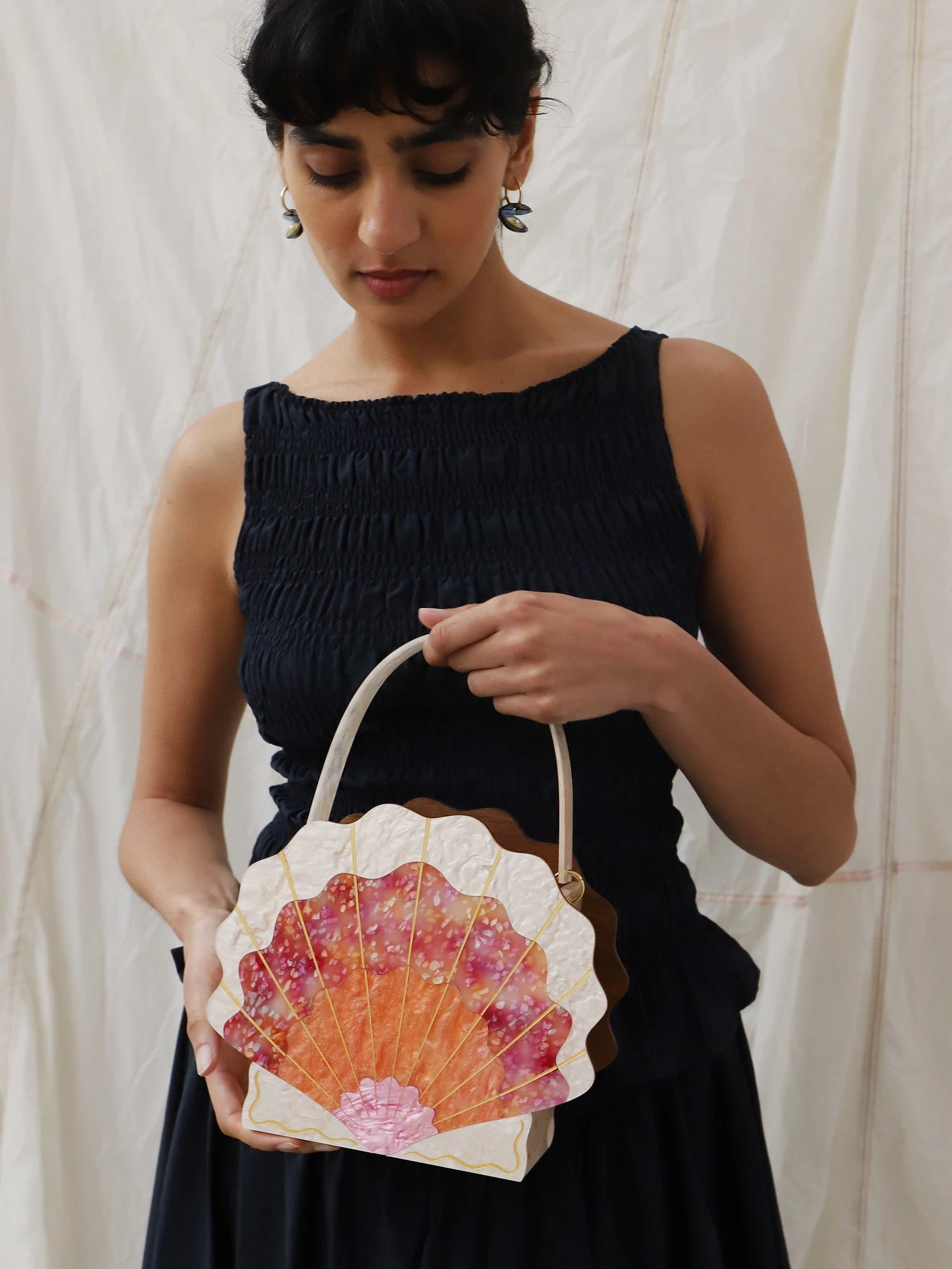 Wolf & Moon Scallop Shell Bag In Sunset 4 Wolf & Moon Scallop Shell Bag In Sunset - Image 2