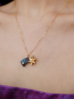 Wolf & Moon Shooting Star Necklace -Wolf & Moon shooting star necklace model 4