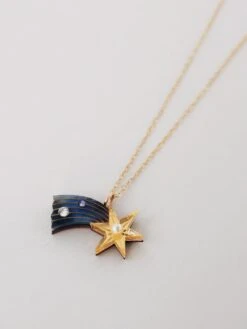 Wolf & Moon Shooting Star Necklace -Wolf & Moon shooting star necklace side