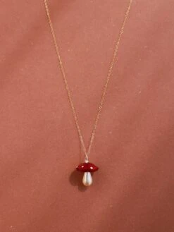 Wolf & Moon Shroom Necklace In Red
